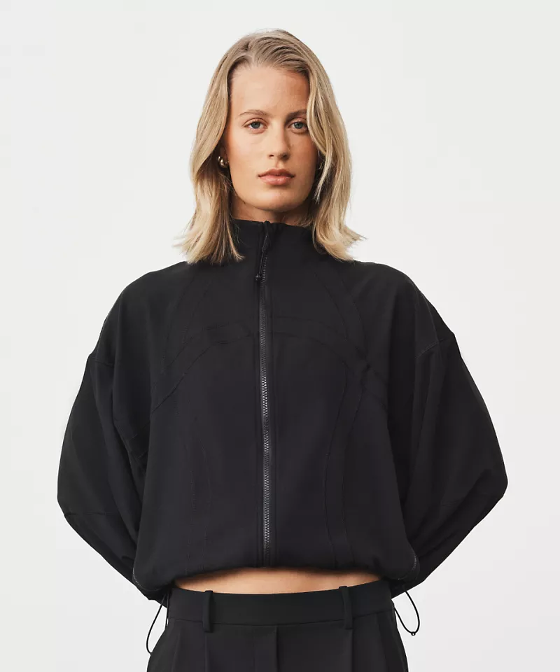 A person in lululemon clothes.