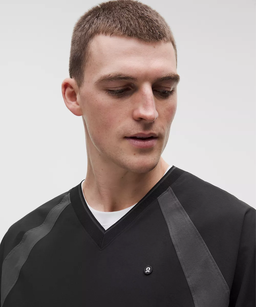 Pull de golf col V déperlant — Black/Graphite Grey, view 4