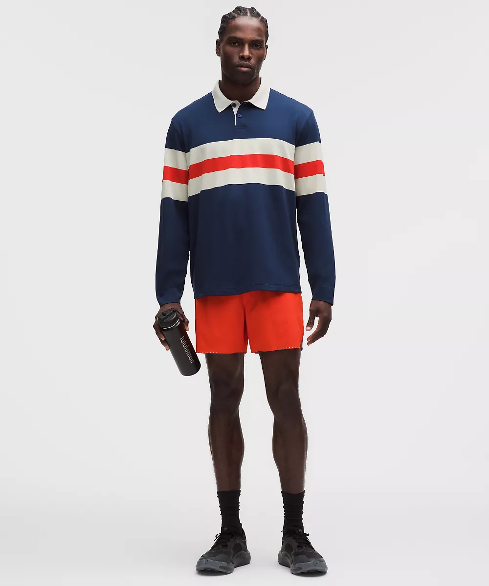 Metal Vent Tech polo coupe décontractée — Varsity Stripe Club Blue/Light Ivory/Oxford Red, view 2