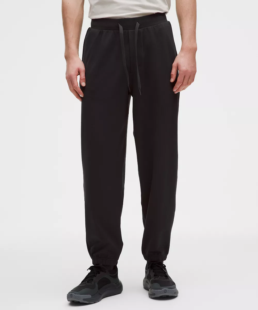 Jogging en jersey doux épais coupe décontractée *Shorter — Black, view 2