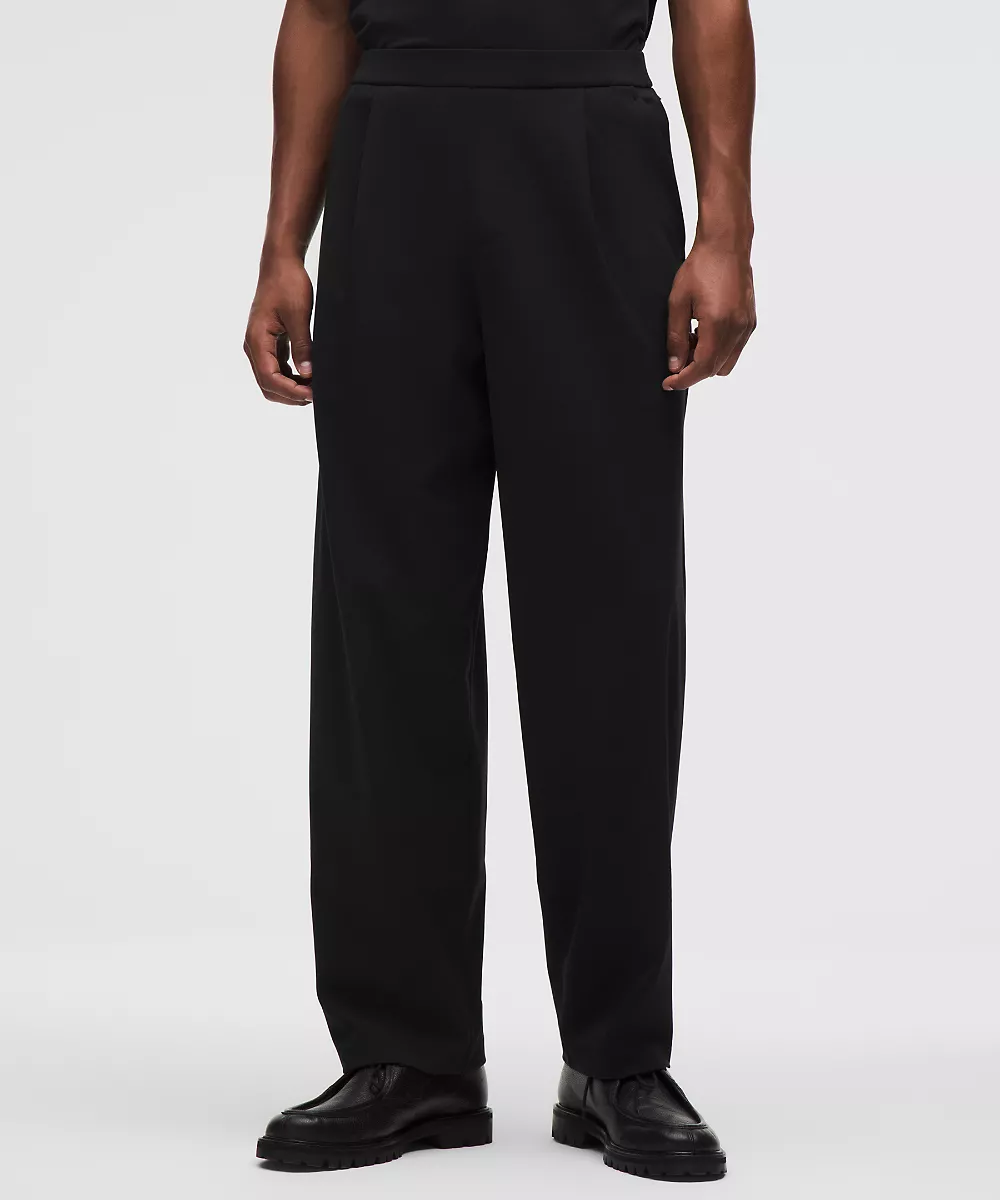 Pantalon Daydrift coupe décontractée plissé homme Shorter *No Belt Loops — Black, view 2