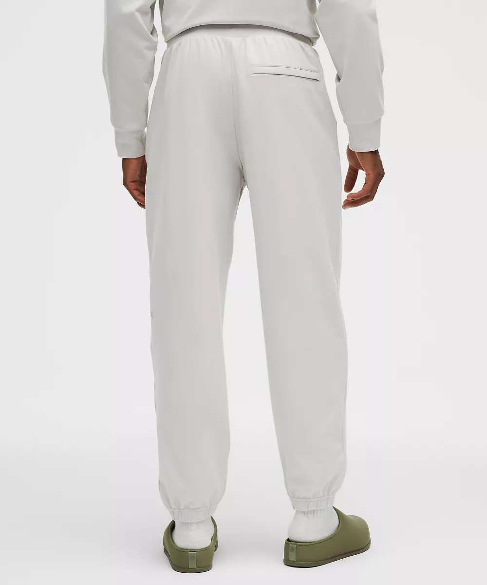 Jogging en jersey doux épais coupe décontractée *Regular — Dove Grey, view 3