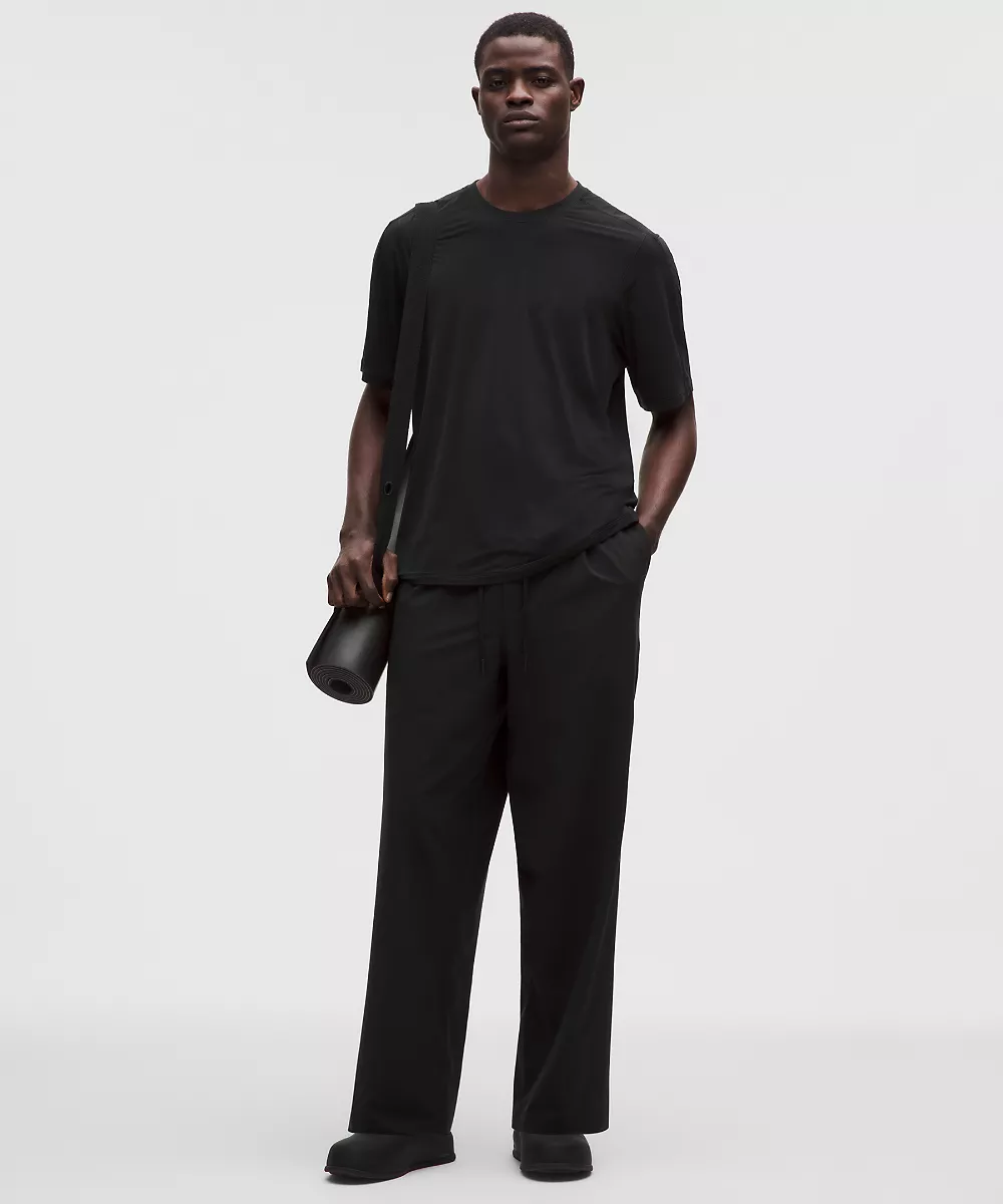 Pantalon coupe décontractée Balancer *Regular — Black, view 1