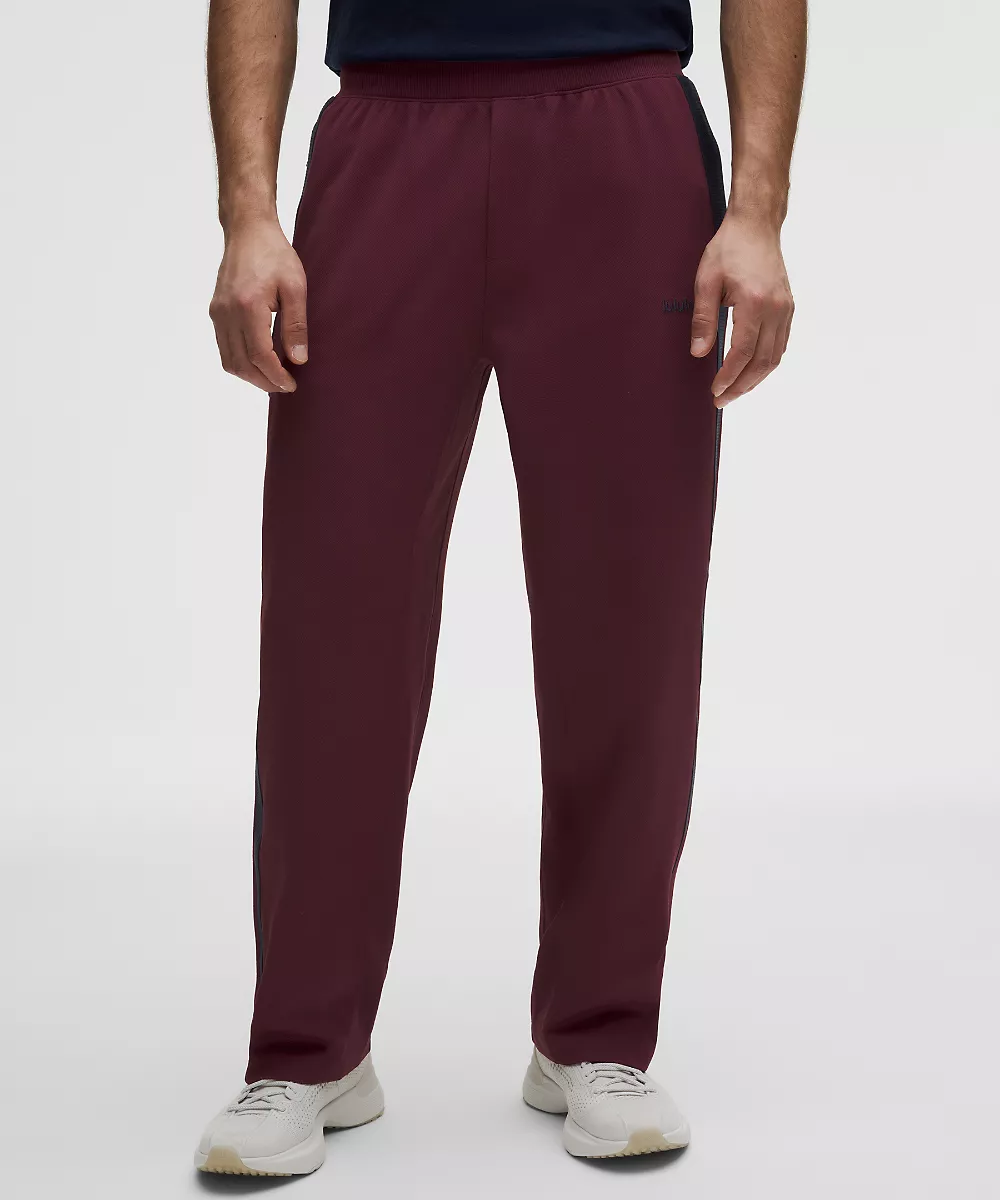 Pantalon de survêtement en piqué coupe décontractée *Regular — Burgundy Bay, view 2