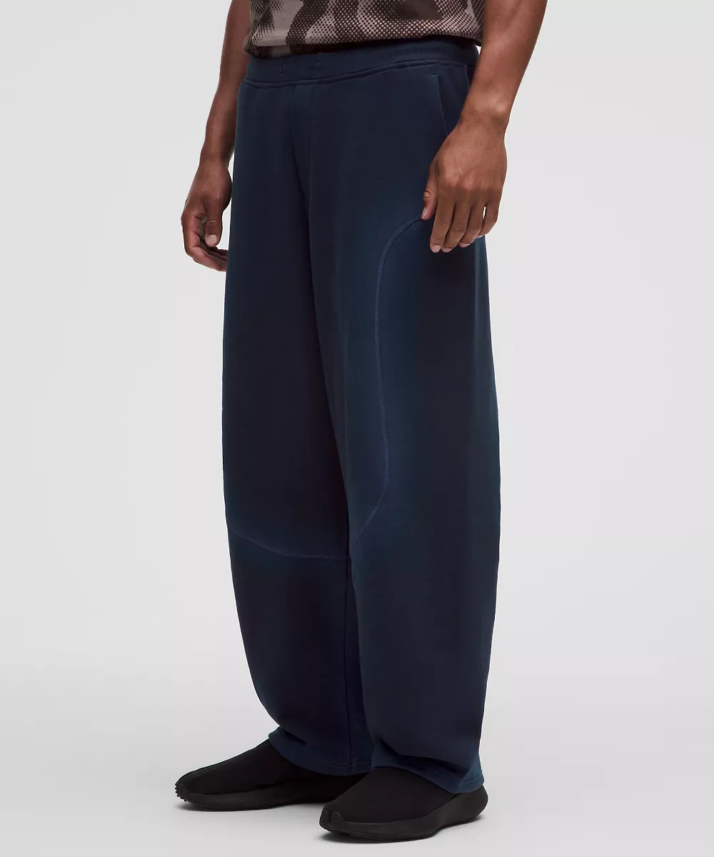 Pantalon en molleton français délavé jambe fuselée *SLNSH Collection — Sun Fade True Navy, view 2