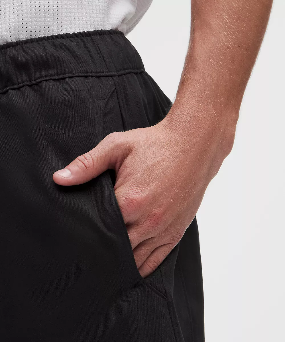Short Unshaken décontracté à enfiler 9" — Black, view 5