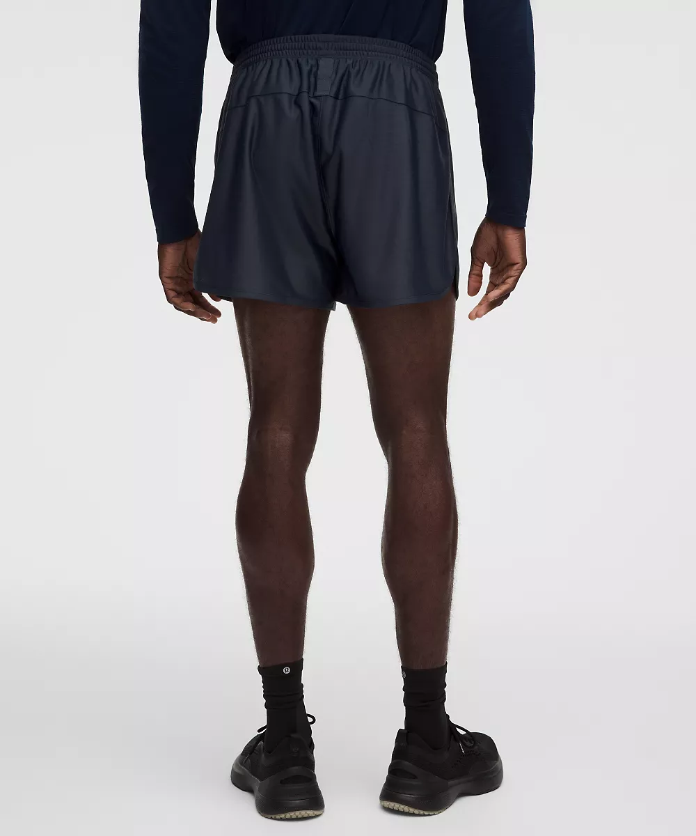 Short de sport en mesh sans doublure 4" — True Navy, view 3
