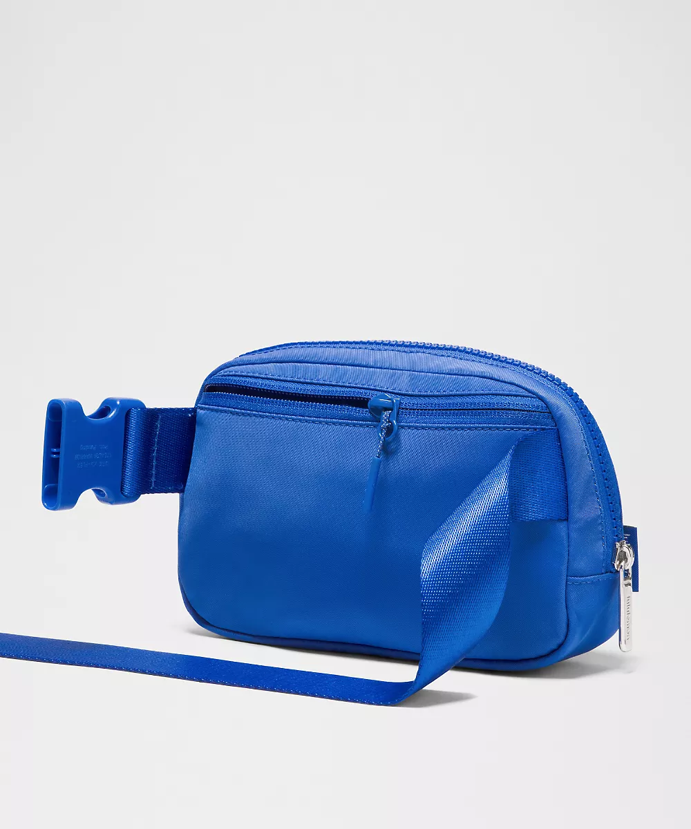 Sac banane Everywhere 1L — Beach Ball Blue/Silver, view 4