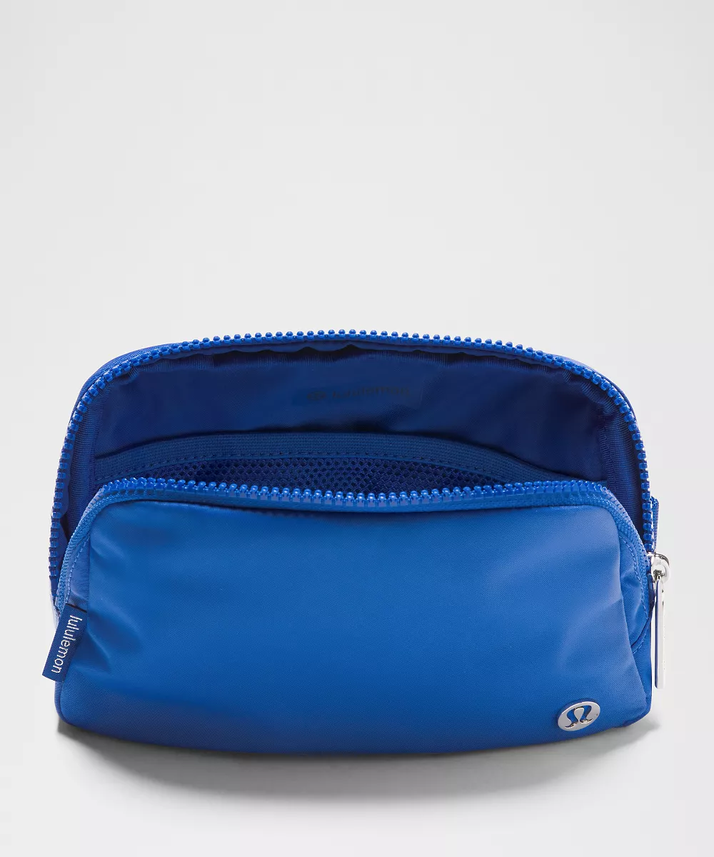 Sac banane Everywhere 1L — Beach Ball Blue/Silver, view 5