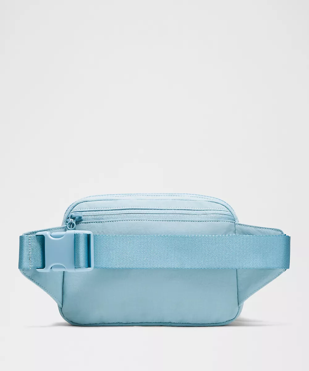 Sac banane Everywhere Large 2L — Seafoam/Silver, view 3
