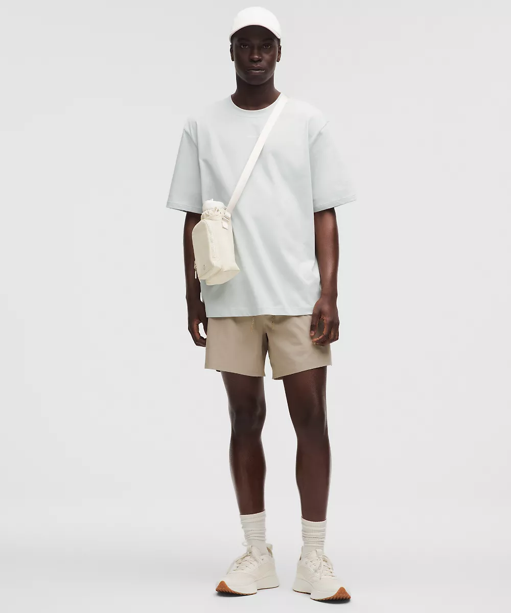 Sac bandoulière porte-gourde avec poche avant 2L — Light Ivory, view 5