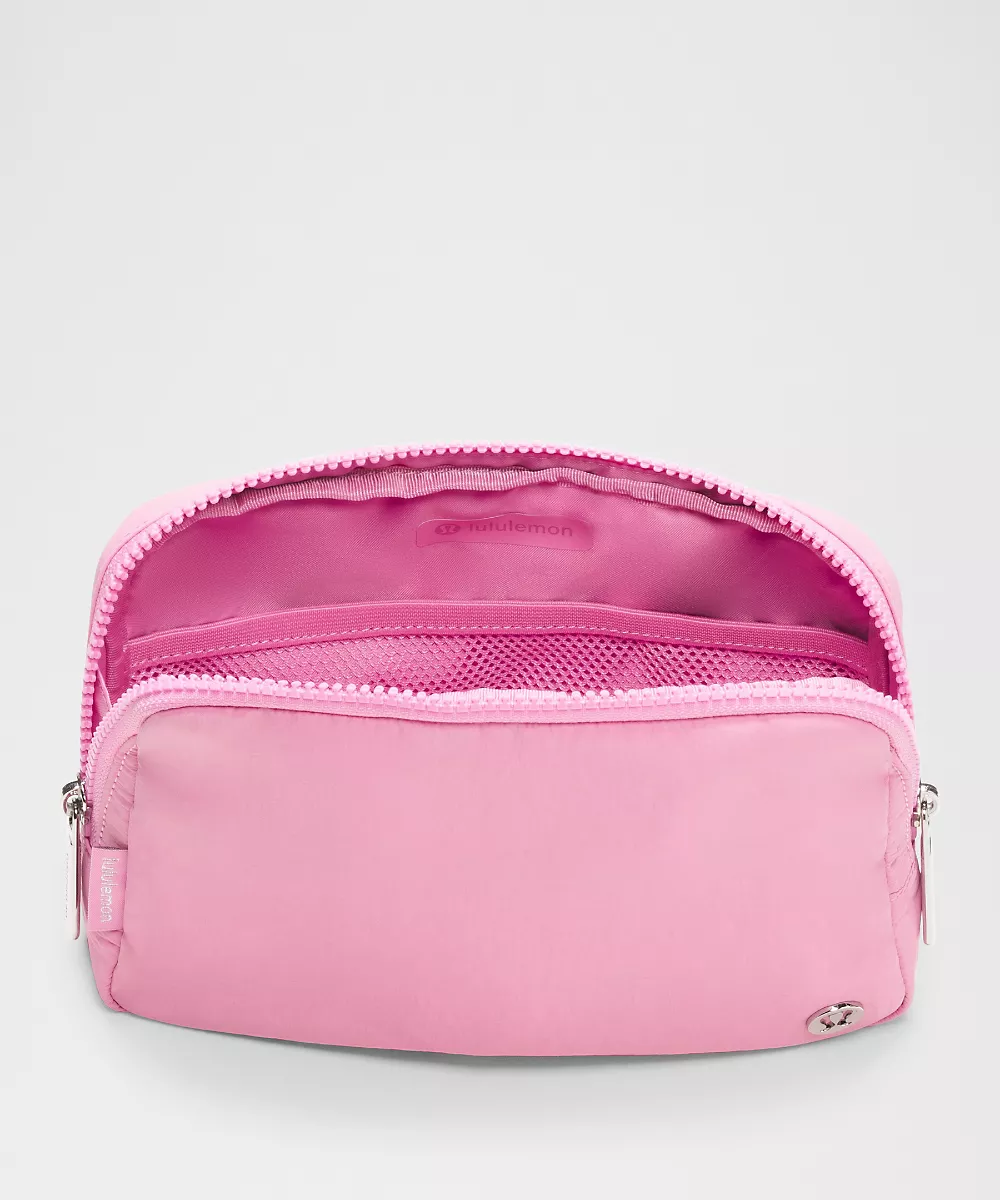 Sac banane Everywhere Large à longue bandoulière 2L — Sweet Sorbet/Silver, view 5