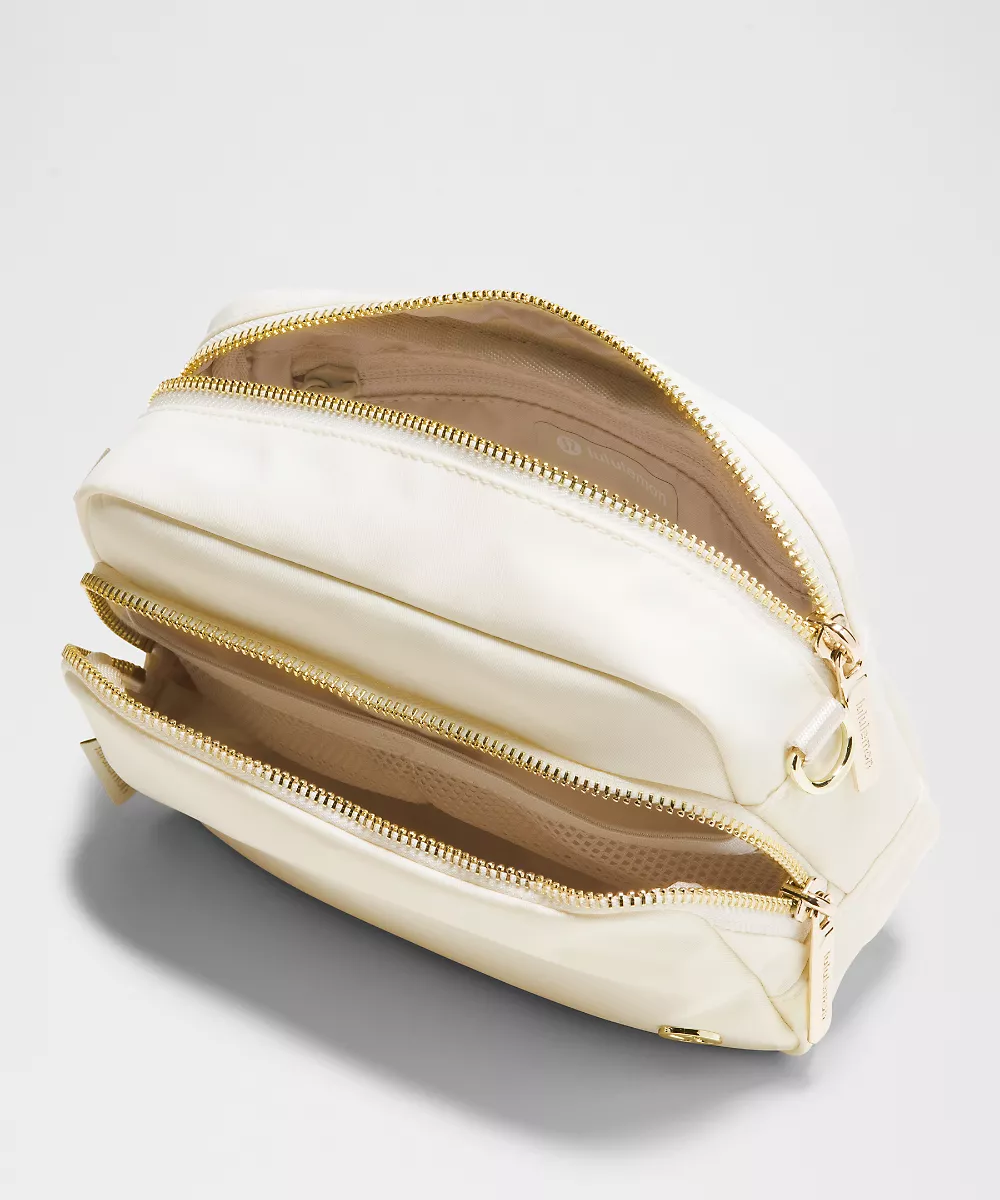 Sac bandoulière Everywhere 2L *Ferrures métalliques — Light Ivory/Gold, view 4
