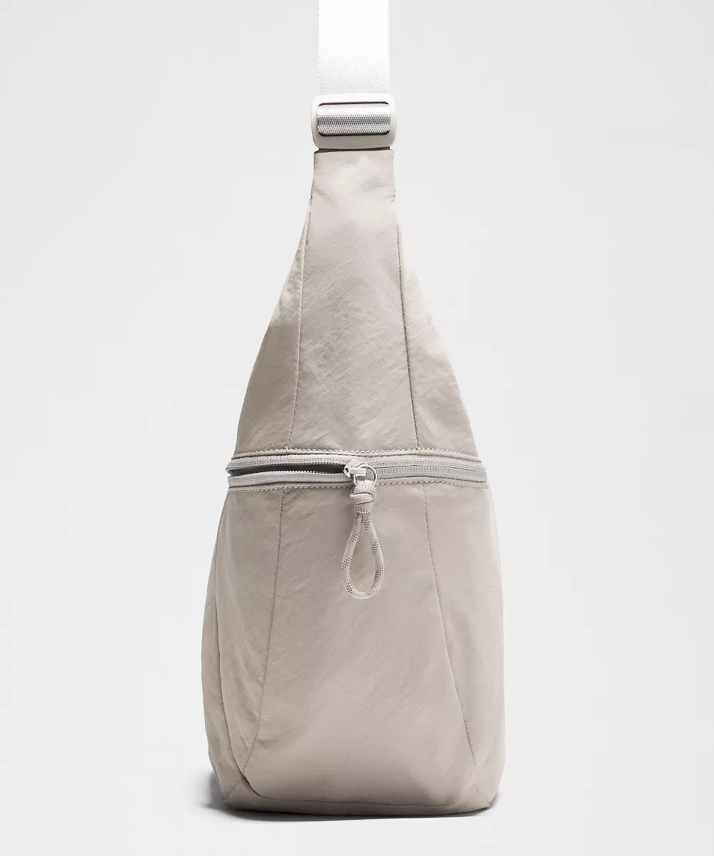 Grand sac bandoulière souple 13L — Downtown Tan, view 4