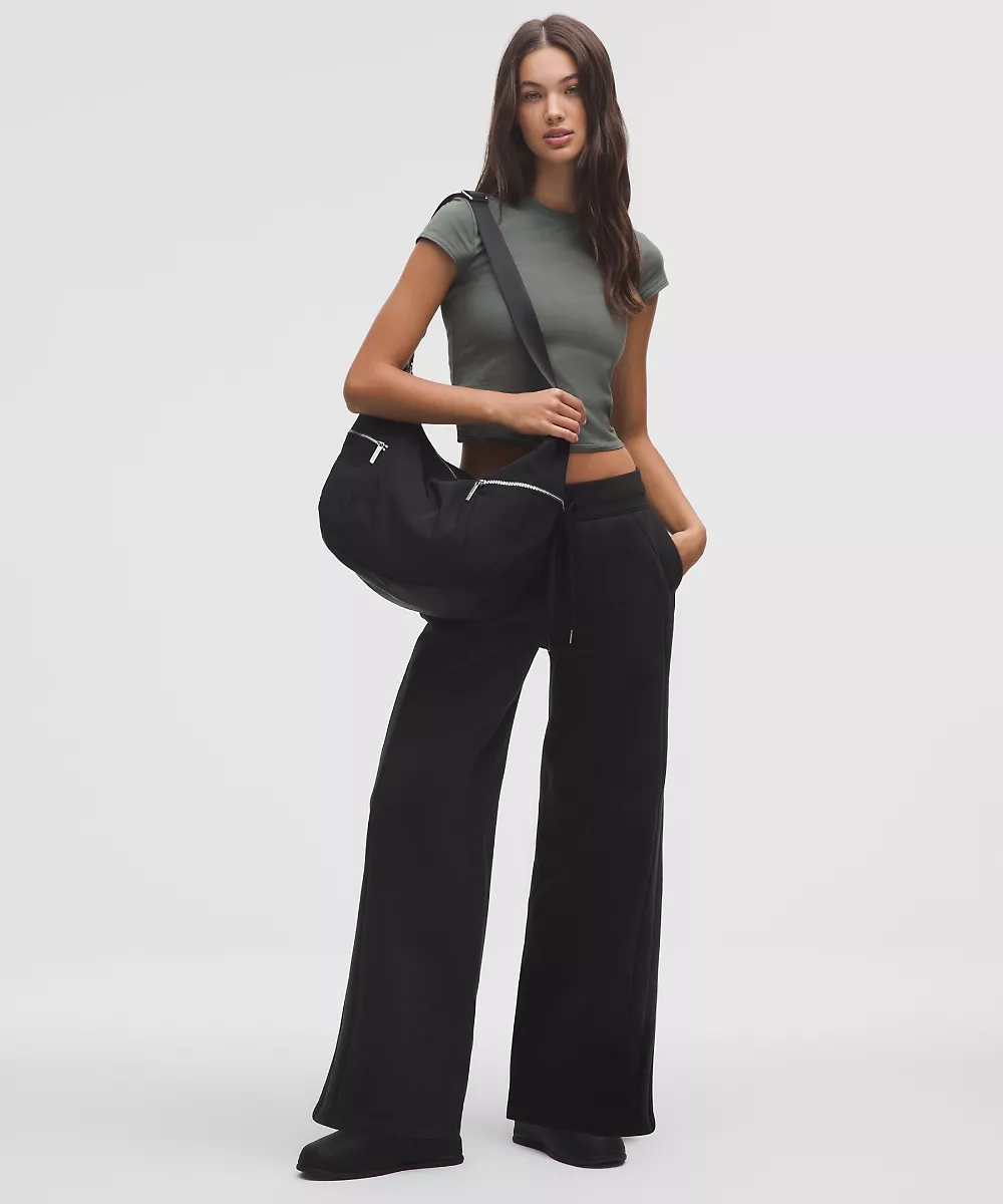 Grand sac bandoulière souple 13L *Metal Hardware — Black, view 2