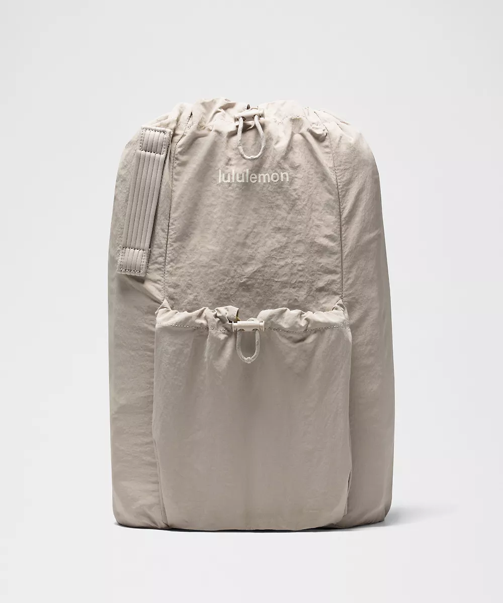 Sac à dos convertible 2-en-1 21L — Downtown Tan/Light Ivory, view 1
