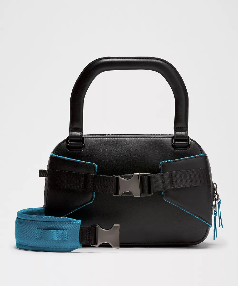 Sac banane XL à poignée en similicuir 2L *SLNSH Collection — Black, view 3