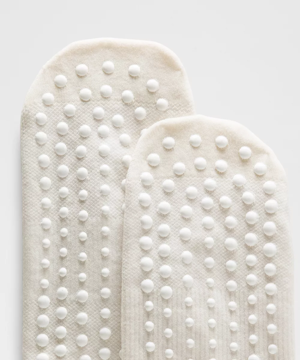 Chaussettes antidérapantes Find Your Balance unisexe *À brides — Light Ivory, view 2