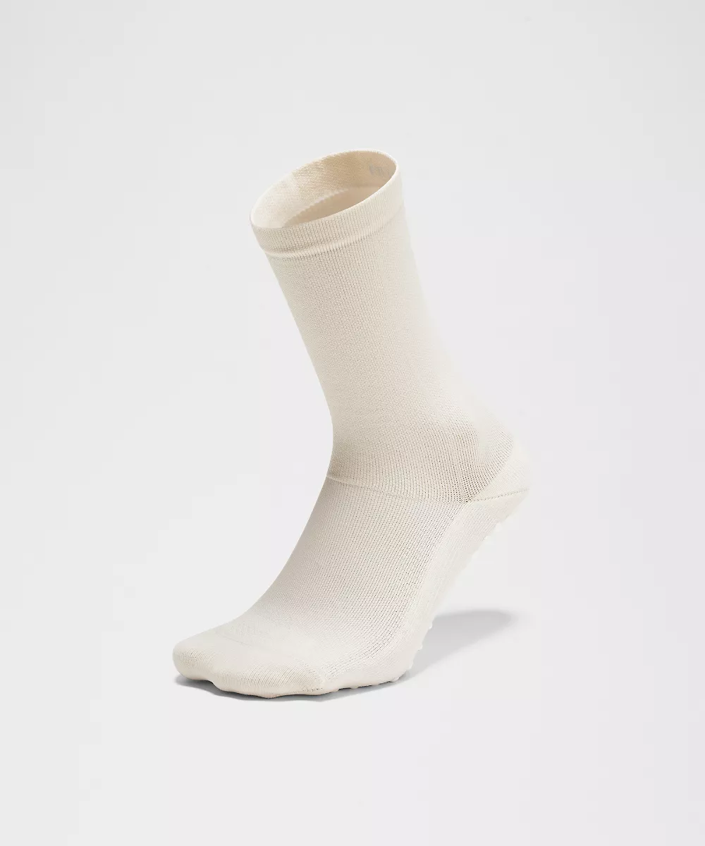 Chaussettes mi-hautes antidérapantes Find Your Balance unisexe — Light Ivory, view 3