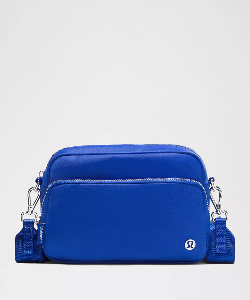 Sac bandoulière Everywhere 3L Large *Ferrures métalliques — Beach Ball Blue/Silver, view 1