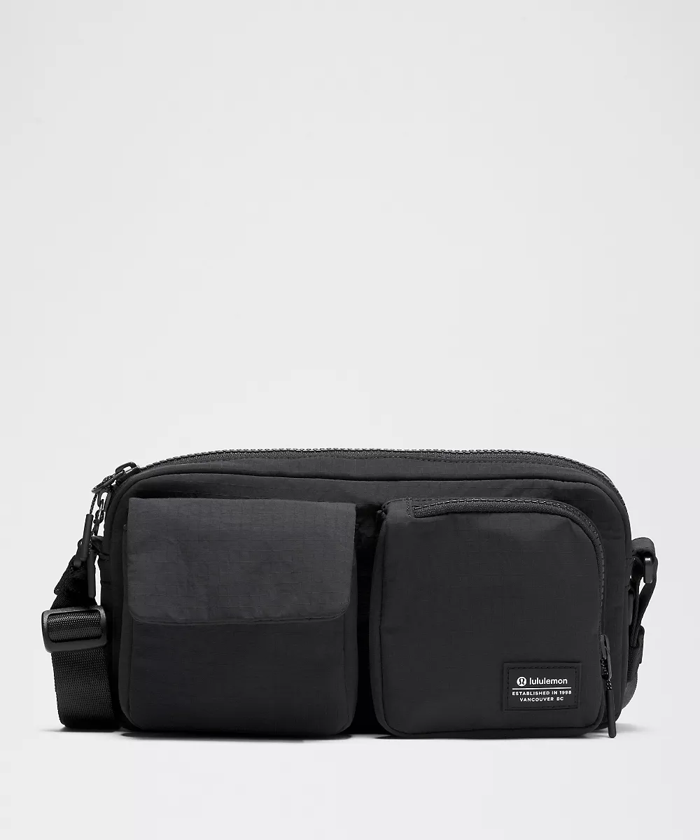 Sac bandoulière multi-poches 2.5L — Black, view 1
