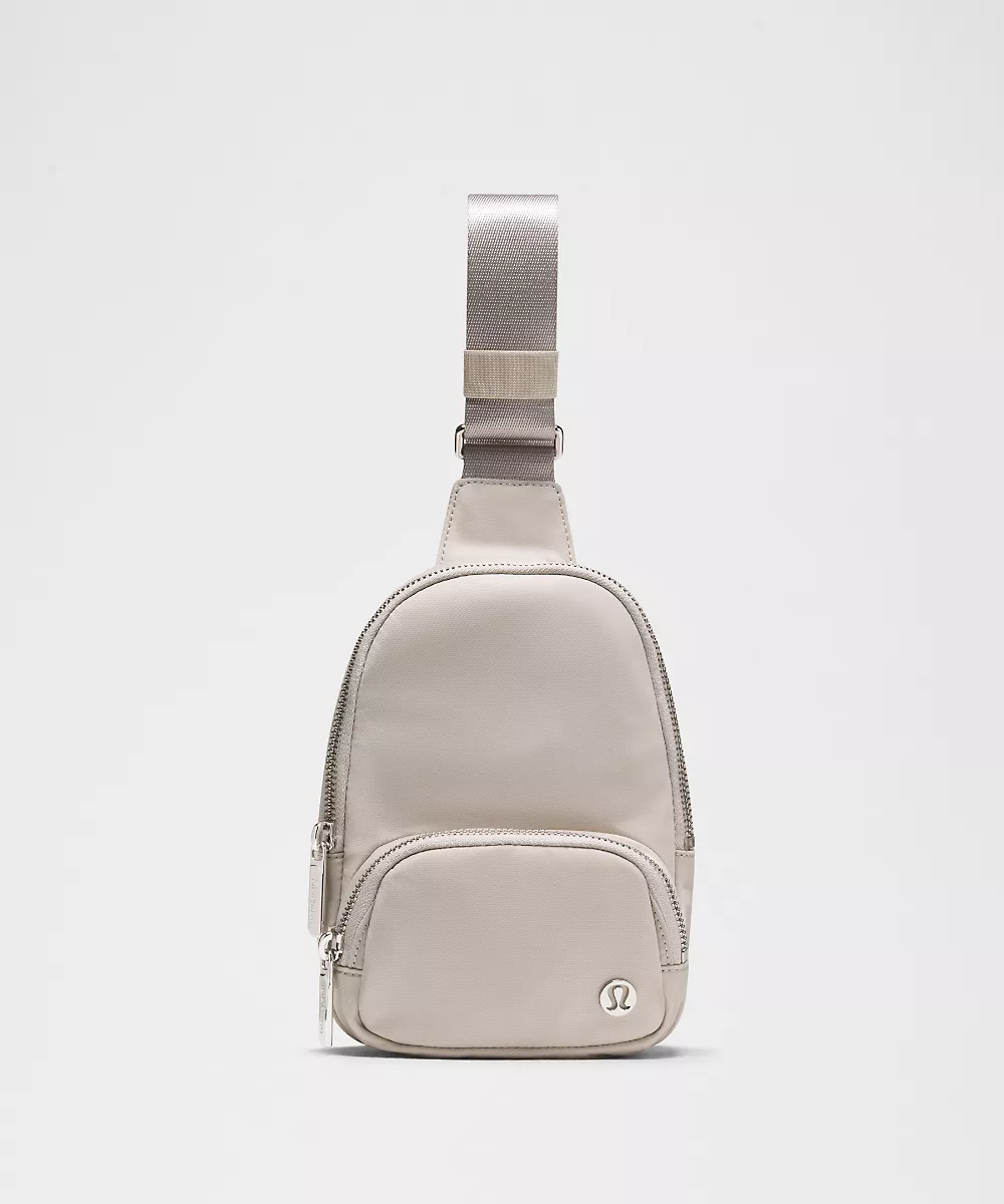 Sac à bandoulière Everywhere Small 2L — Downtown Tan/Silver, view 1