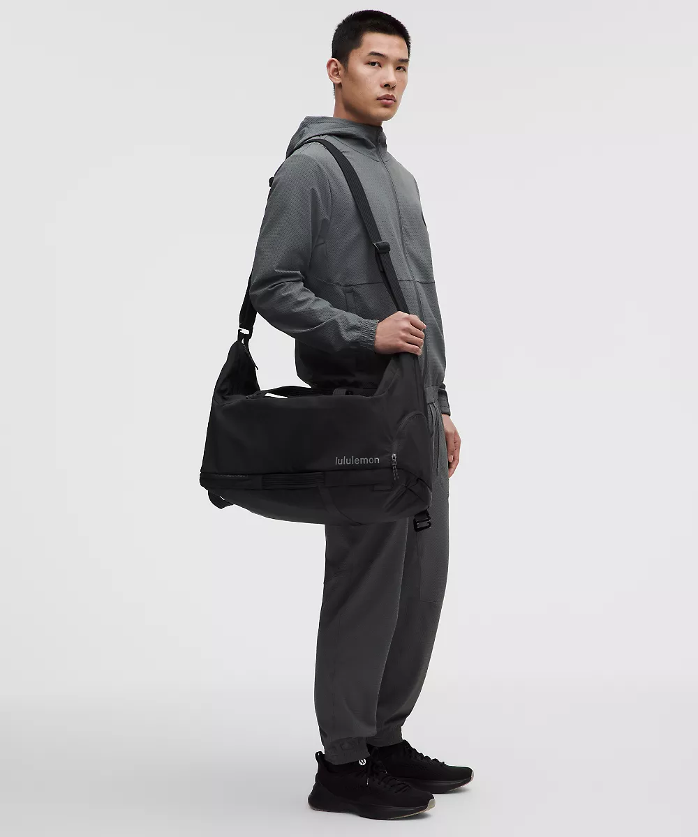 Sac de sport 3-en-1 grand format 35L — Black/Onyx Grey, view 2