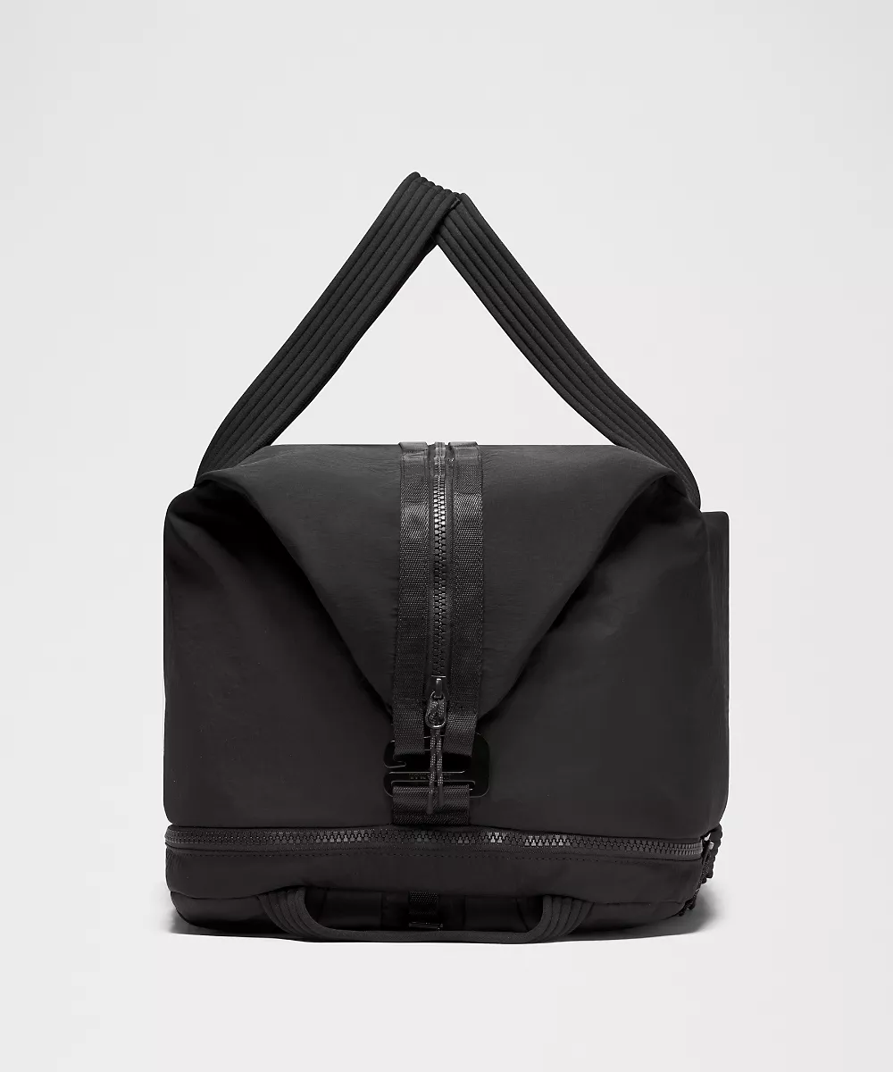 Sac de sport 3-en-1 grand format 35L — Black/Onyx Grey, view 4