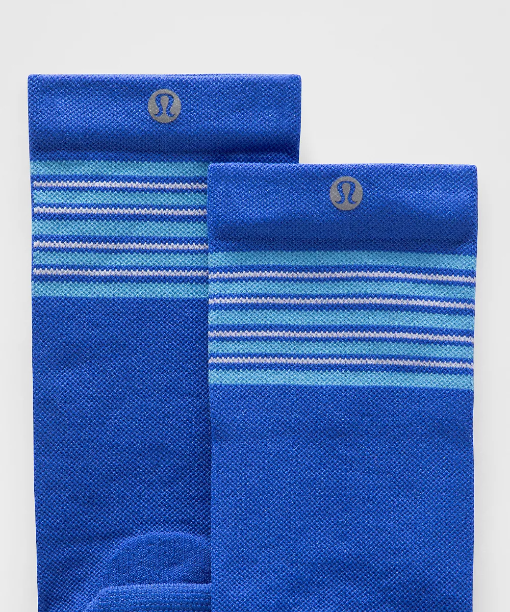 Chaussettes mi-hautes Power Stride unisexe *Rayures — Beach Ball Blue/Ocean Wave, view 2