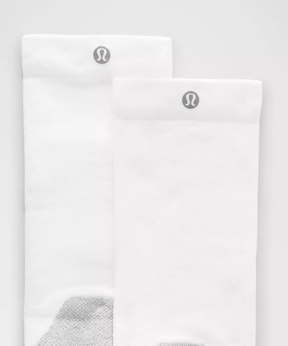 Chaussettes mi-hautes rembourrées Power Stride unisexe *Lot de 3 — White, view 2