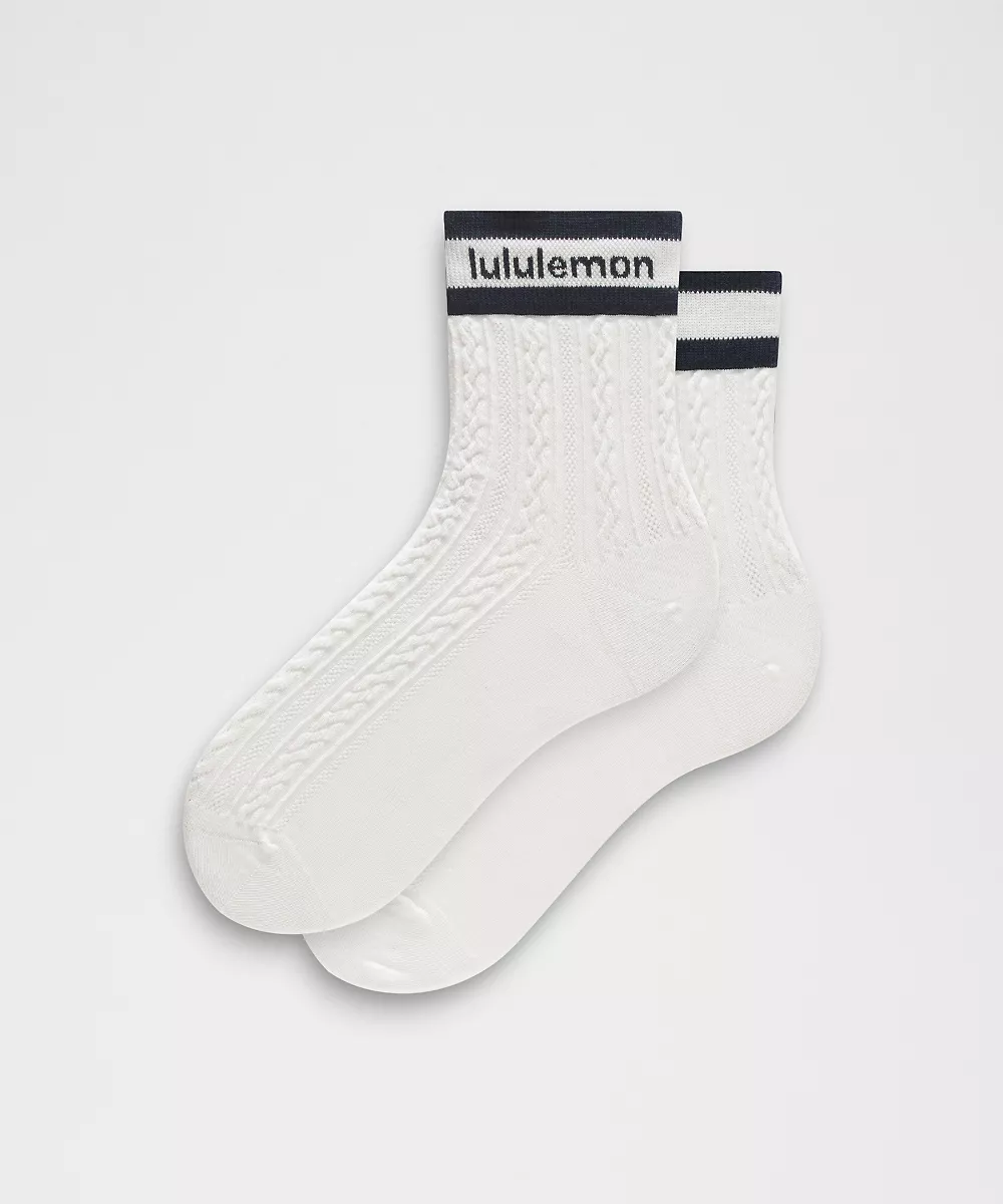 Chaussettes mi-mollet en maille torsadée unisexe — White/Club Blue, view 1