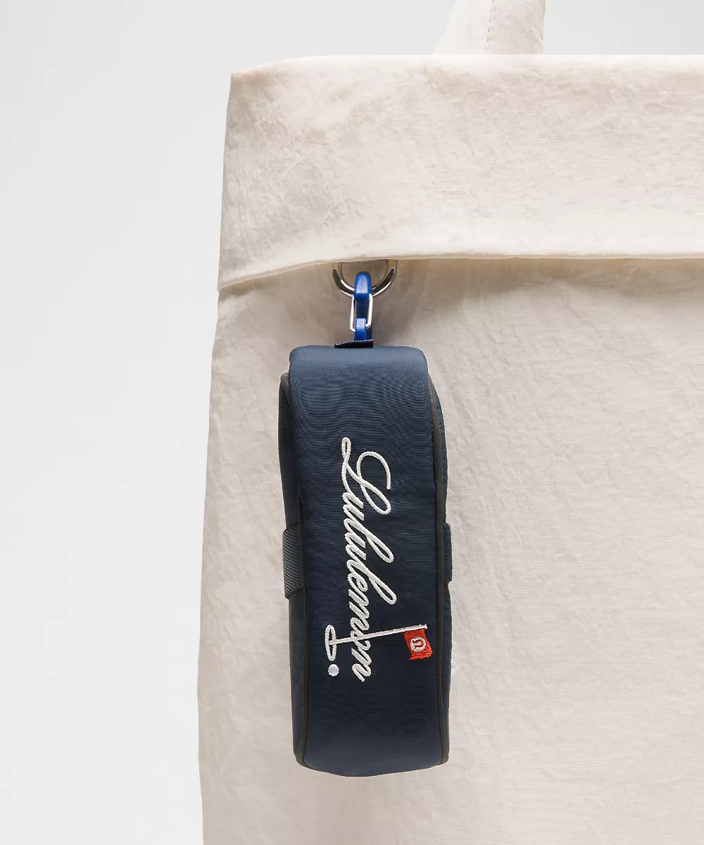 Pochette de golf Nano à clipser *Golf Flag — True Navy/Beach Ball Blue, view 2