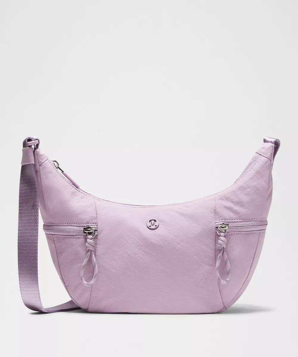 Petit sac banane souple Slouchy 3L — Lilac Play, view 1