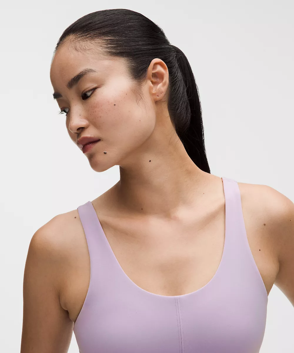 lululemon Glow Up™ débardeur *Maintien moyen, bonnet B/C — Lilac Play, view 4