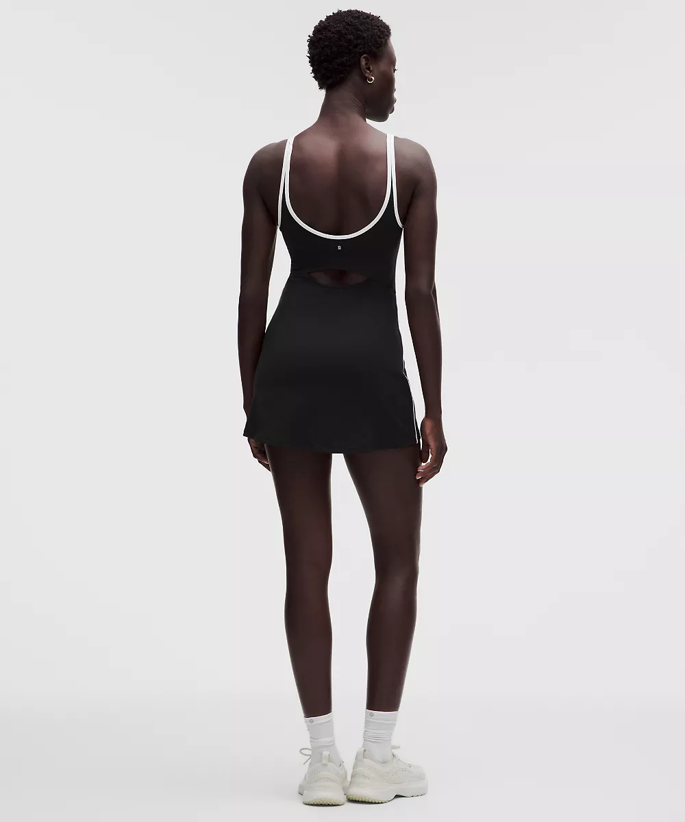 Robe de tennis col dégagé à découpe — Black/White, view 2
