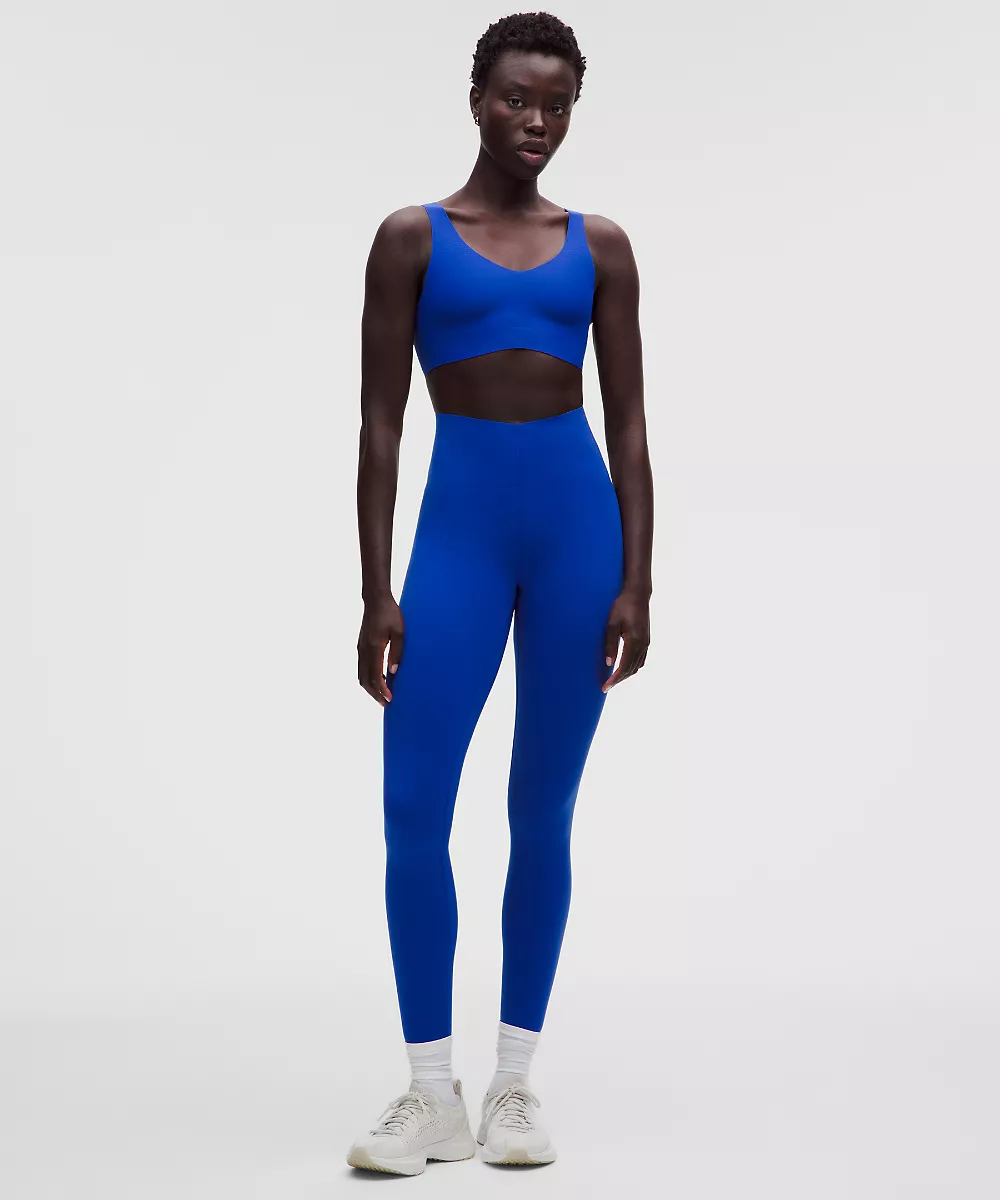 lululemon Glow Up™ brassière *Maintien moyen, bonnet B/C — Beach Ball Blue, view 3