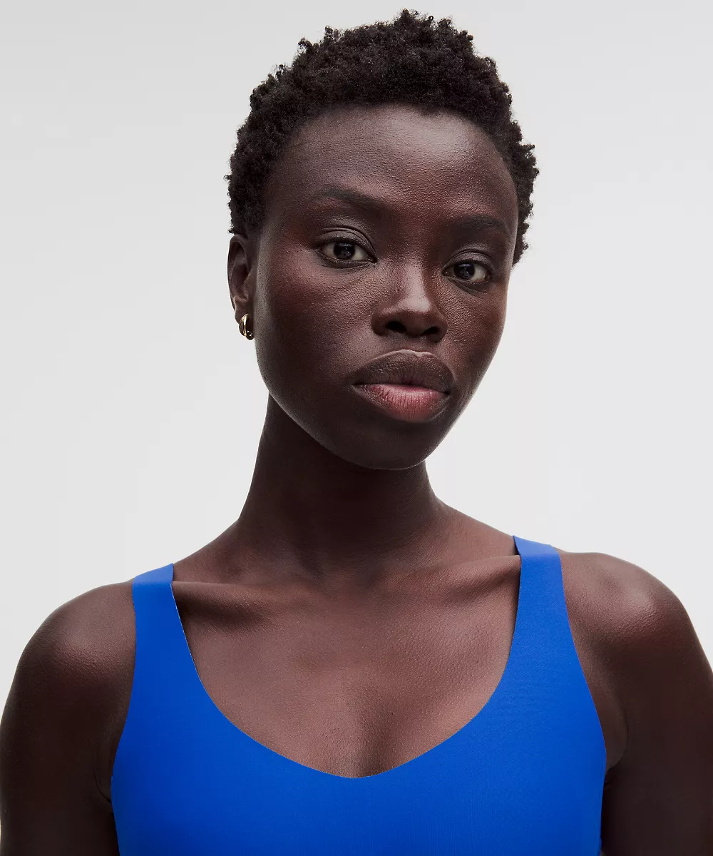 lululemon Glow Up™ brassière *Maintien moyen, bonnet B/C — Beach Ball Blue, view 4