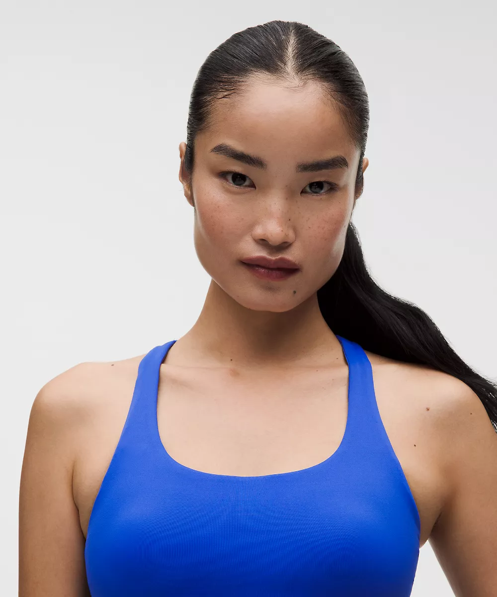 lululemon Energy brassière maintien moyen, bonnets B-D *Evolve — Beach Ball Blue, view 4