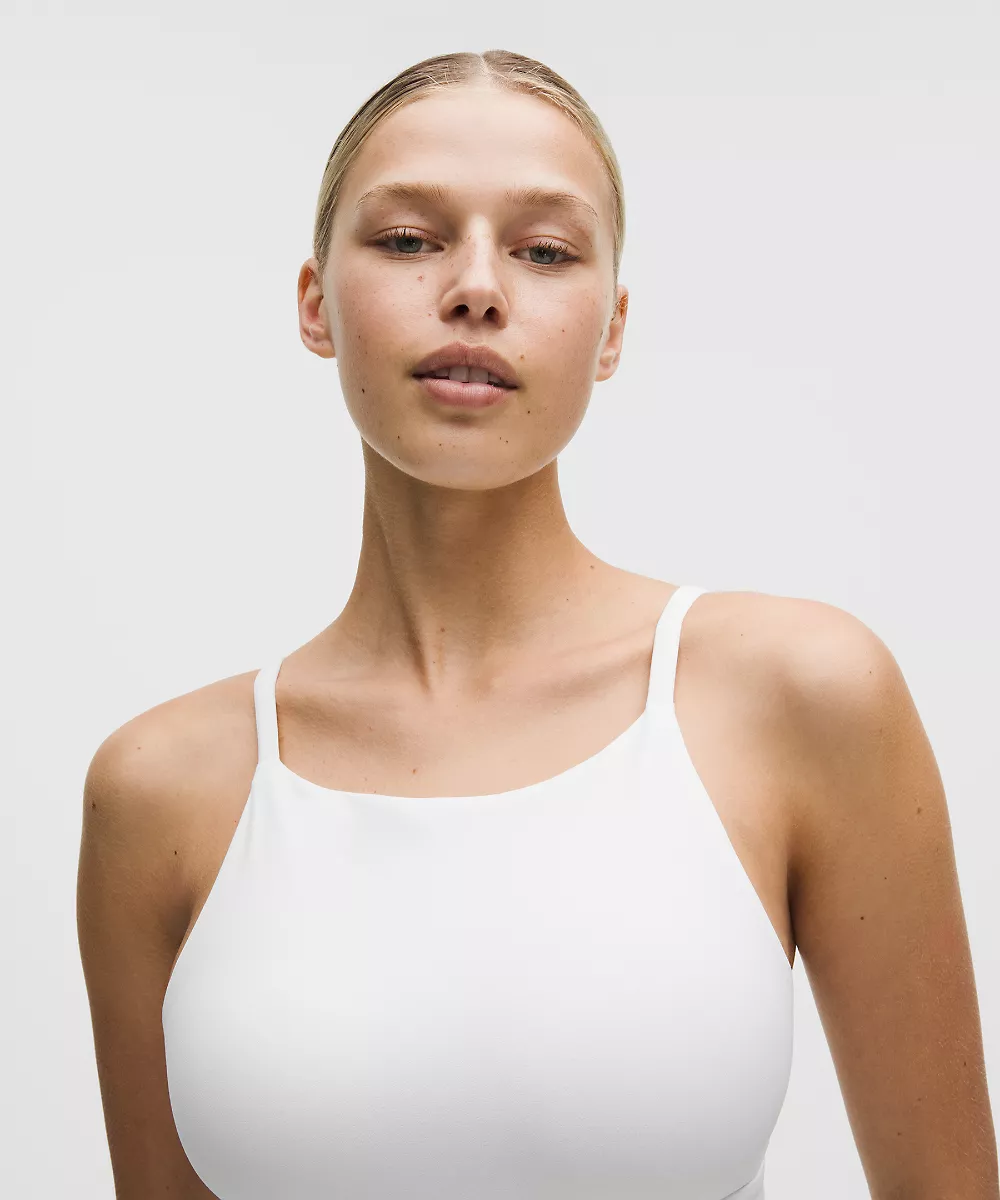 lululemon Focuser brassière col montant *Maintien léger, bonnet C/D — White, view 4
