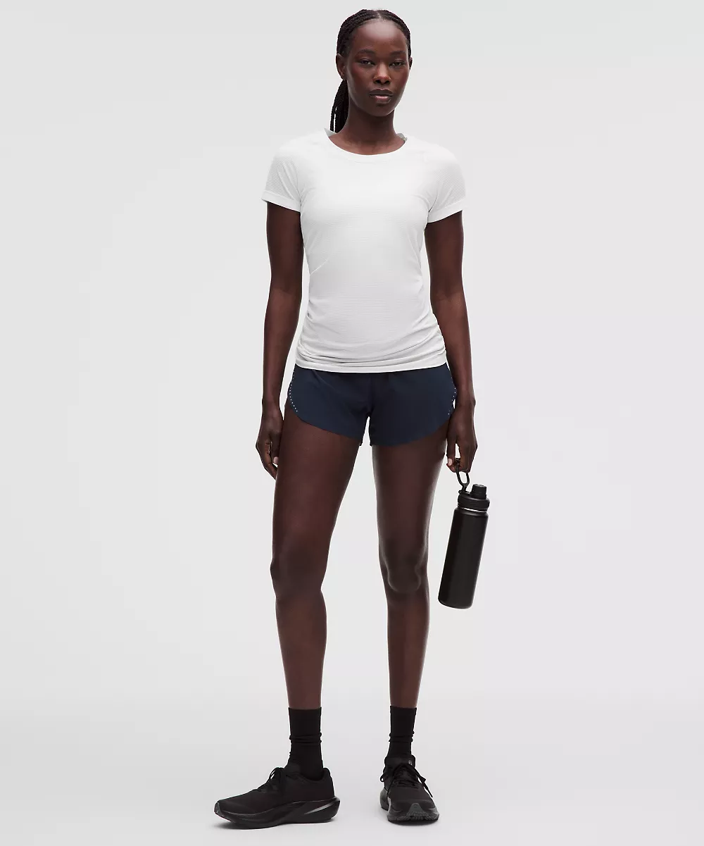 Chemise Swiftly Tech manches courtes 2.0 *Longueur hanches — White/White, view 2