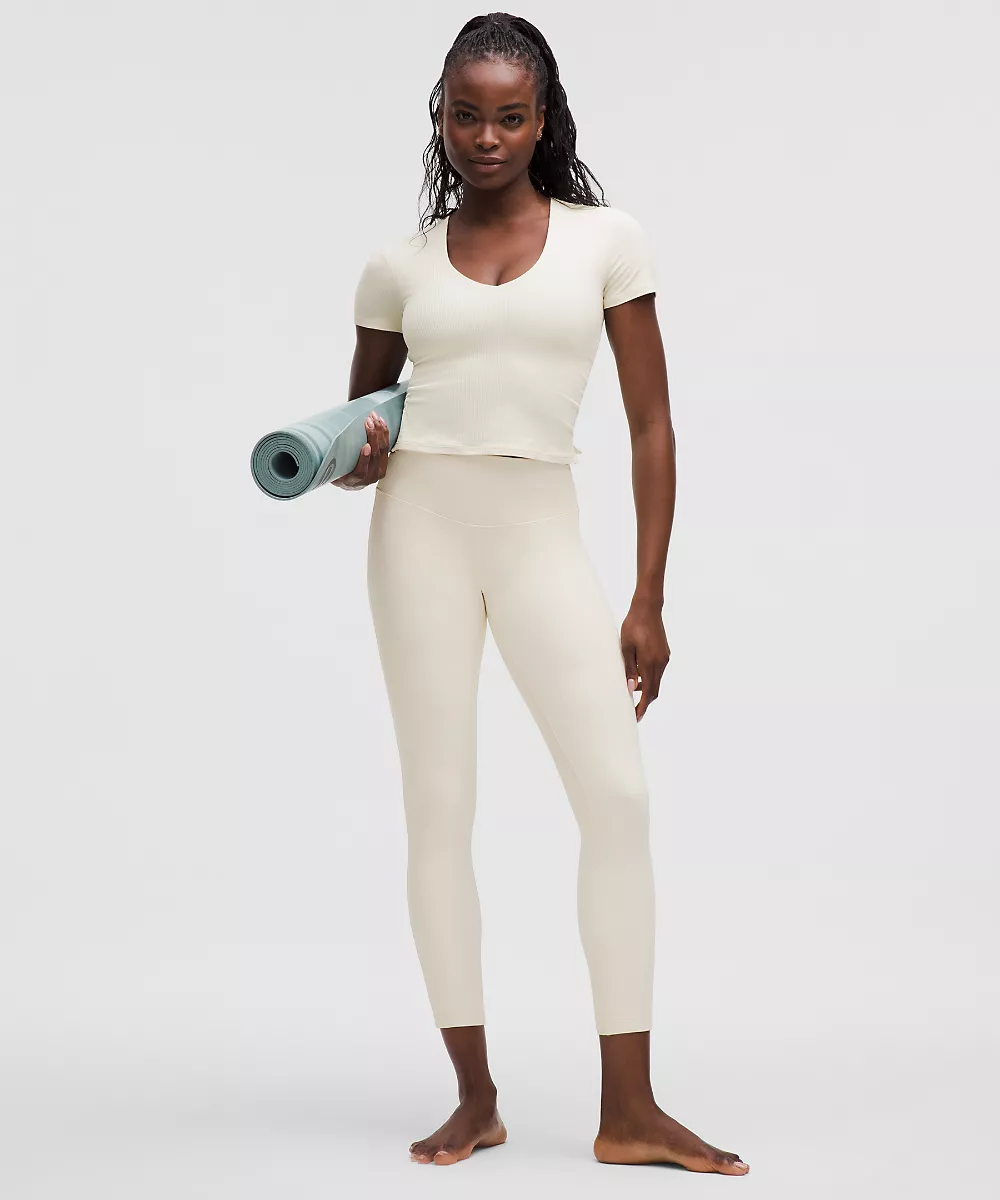 T-shirt col V côtelé Nulu All It Takes *Bonnets B–D — Light Ivory, view 2