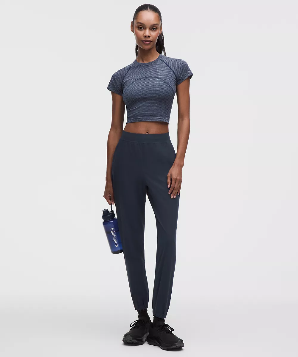 Jogging taille haute Adapted State *Short — True Navy, view 1