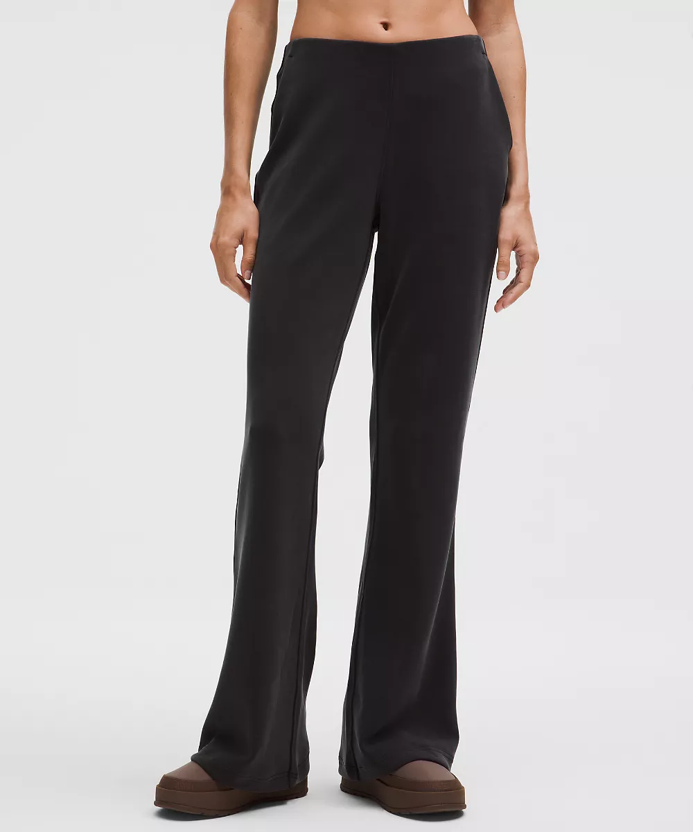 Pantalon évasé taille mi-haute Softstreme brossé *Regular — Black, view 2