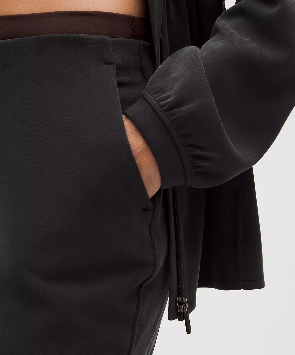 Pantalon évasé taille mi-haute Softstreme brossé *Regular — Black, view 5