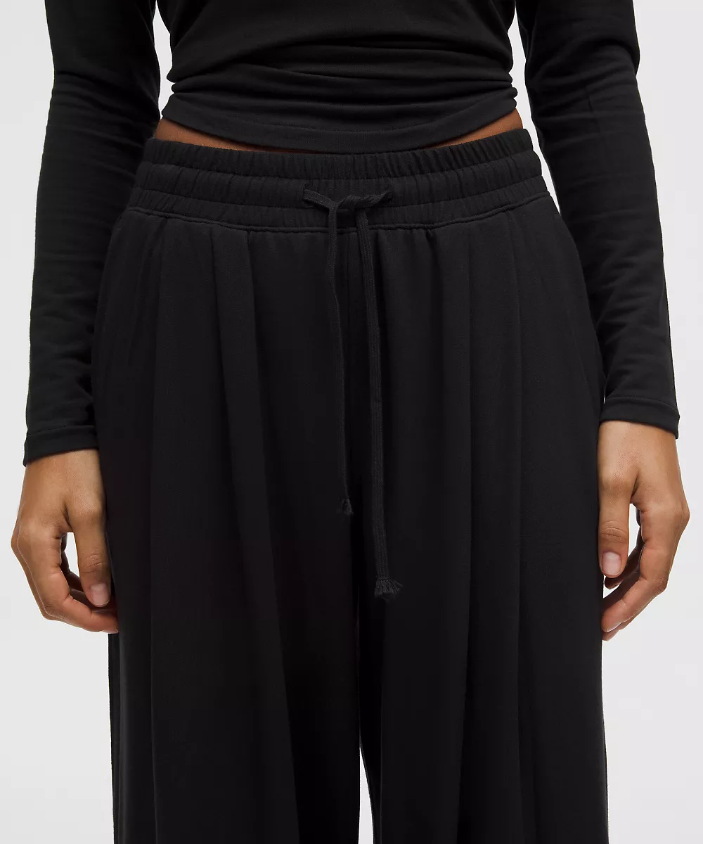 Pantalon taille haute plissé à jambe extra-large BeCalm — Black, view 4