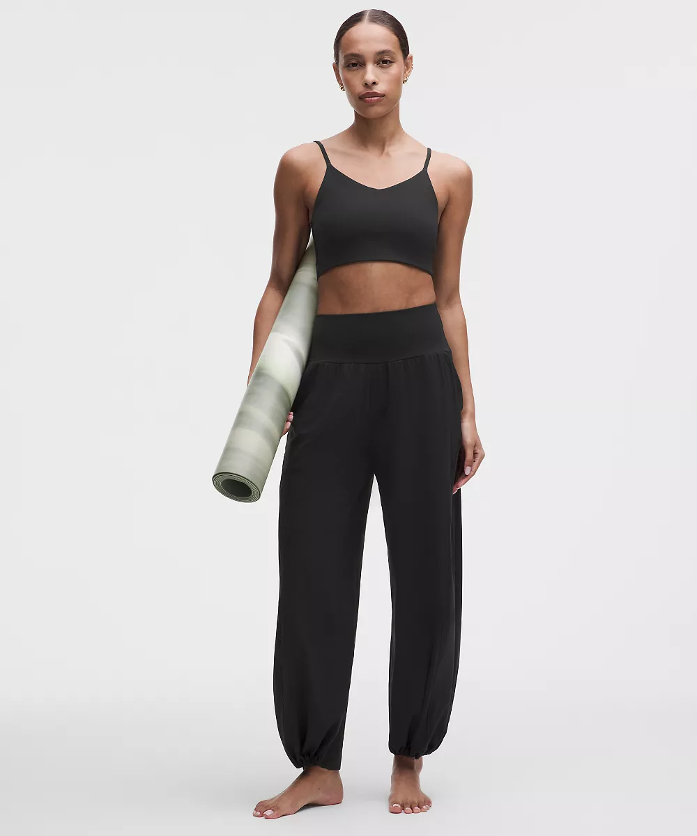 Pantalon fluide Nulu à ourlet resserré — Black, view 1