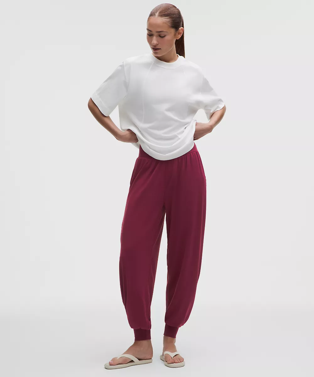Jogging de yoga taille haute oversize fluide Rulu — Burgundy Bay, view 1