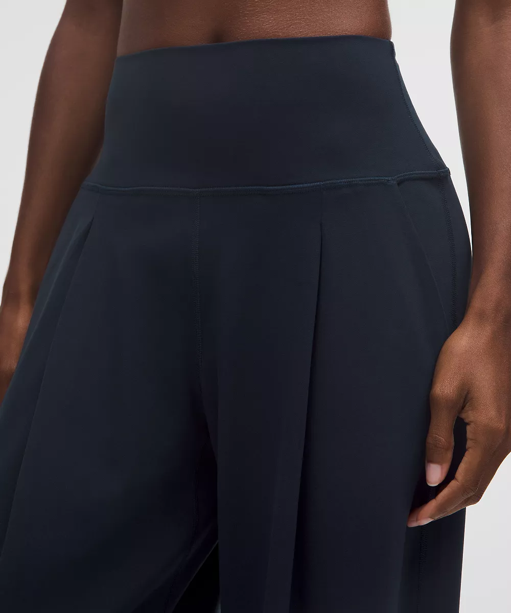 lululemon Align™ pantalon palazzo *Short — True Navy, view 4