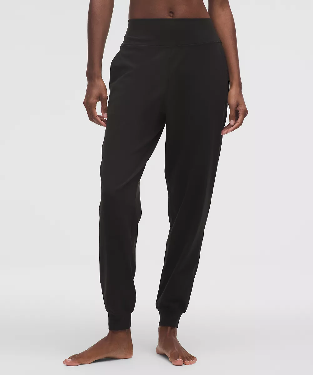 lululemon Align™ jogging taille haute *Short — Black, view 2