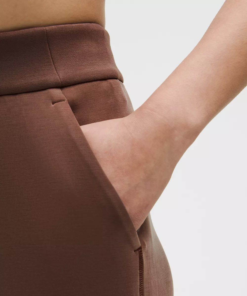 Pantalon court Softstreme taille haute jambe large — Lava Cake, view 5